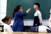 一个被13所学校开除的学生怎么处理